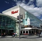 Westfield_London_shopping_area_in_London_Borough_of_Hammersmith_and_Fulham,_spring_2013_(11)